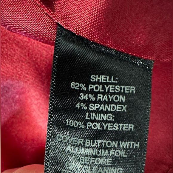 WHITE HOUSE BLACK MARKET Women's Red pea coat trench jacket pearl button
Sz M - Picture 14 of 16